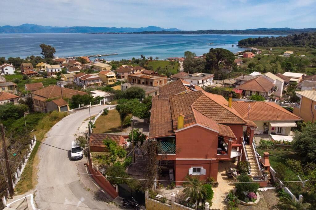 Seaview Cottage - Calmare Petrití Εξωτερικό φωτογραφία